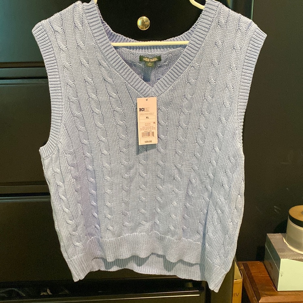 Sweater Vest